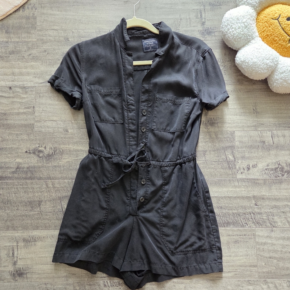 Abercrombie Black Button-Up Romper